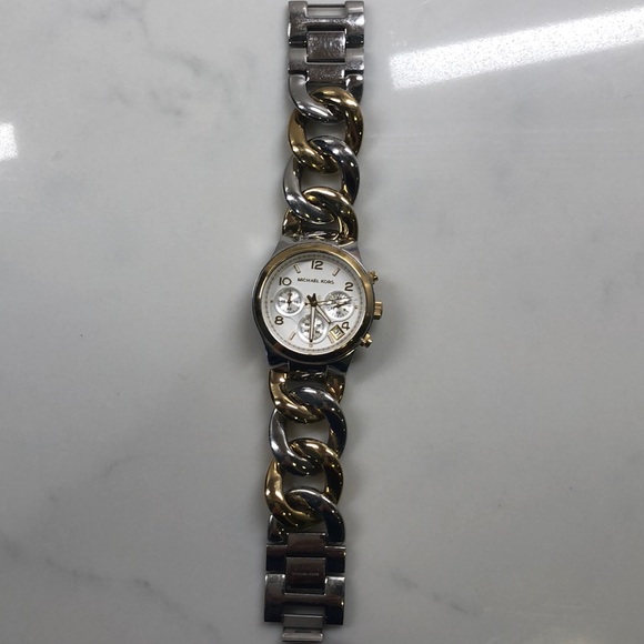 Michael Kors Watch - Picture 3 of 6